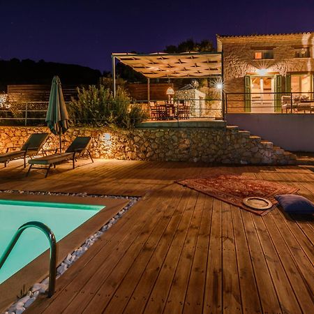 Yiameli Villas With Private Pool Skinaria ภายนอก รูปภาพ