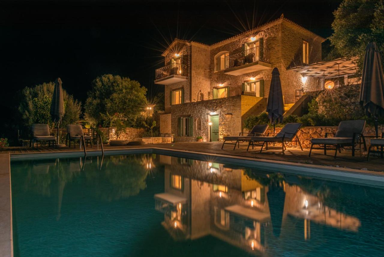 Yiameli Villas With Private Pool Skinaria ภายนอก รูปภาพ
